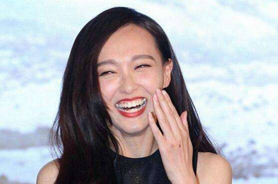 明星们花钱也删除不了的照片,林志玲秒变村姑,金喜善被成龙坑惨_余男