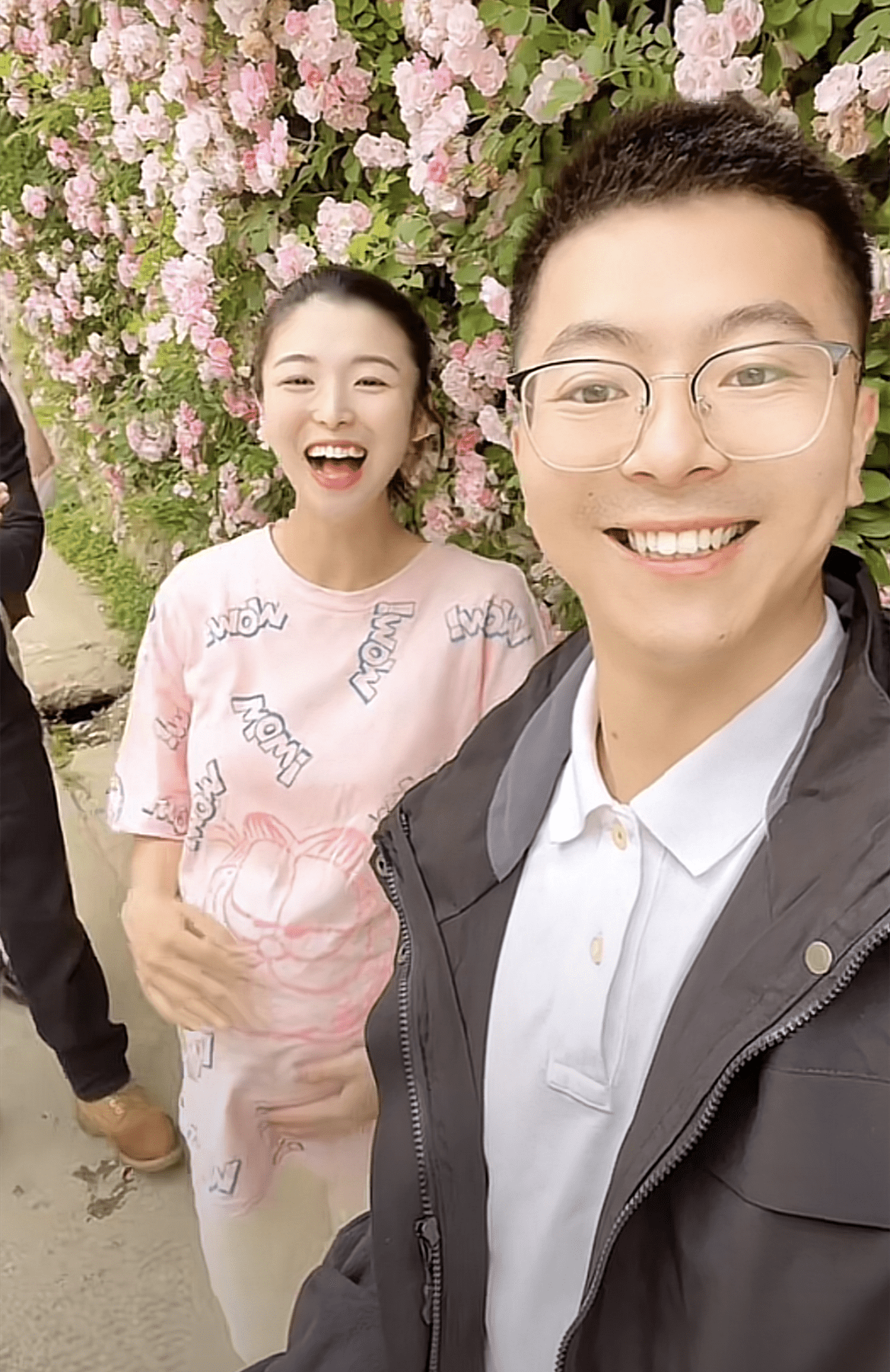 网红"阿坝小王子"官宣产女,晒一家三口合照,重达6斤_王光强_创业_女儿