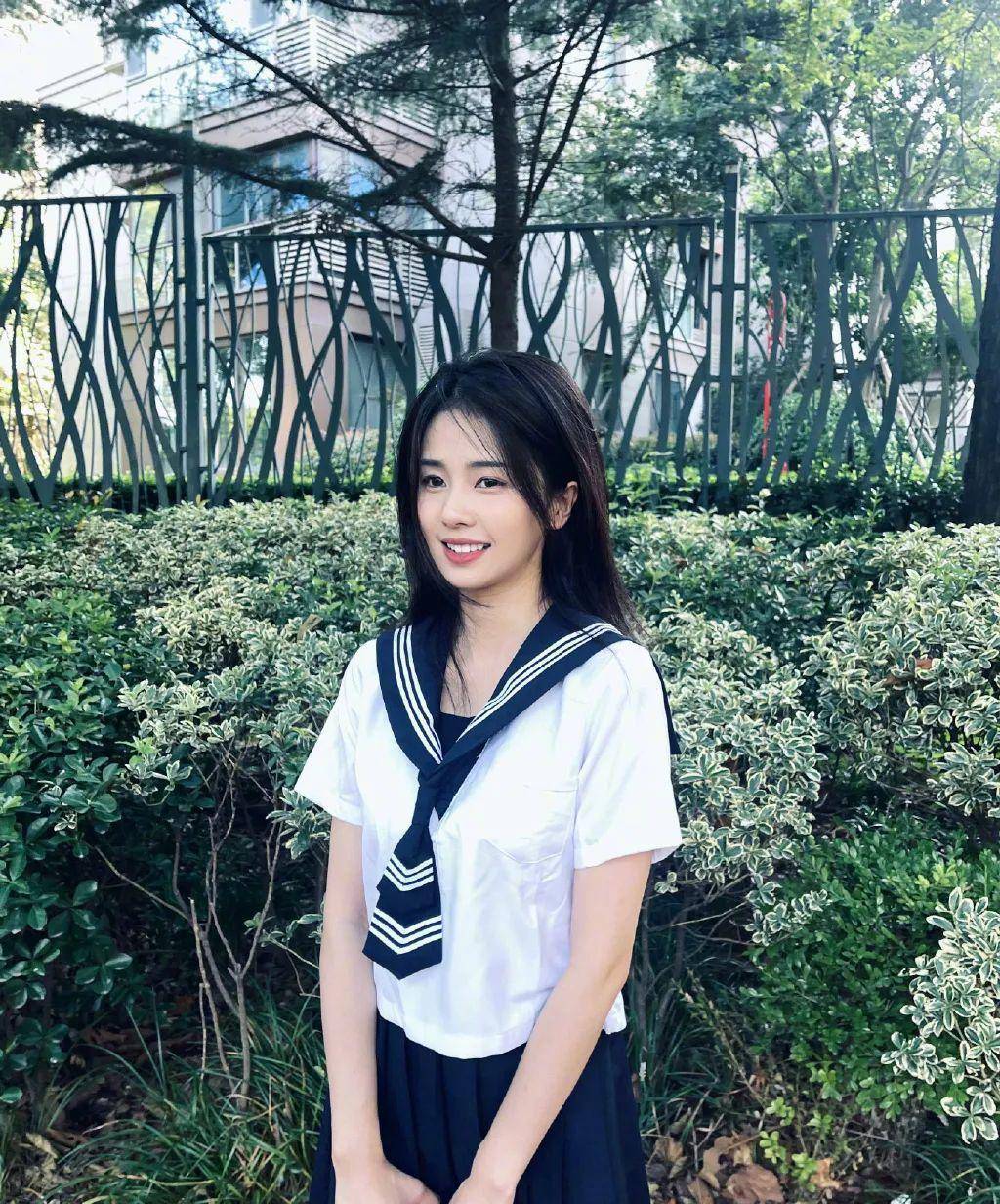 原创水手服太减龄甜美日常不浮夸直接照着张子枫虞书欣穿就很时髦