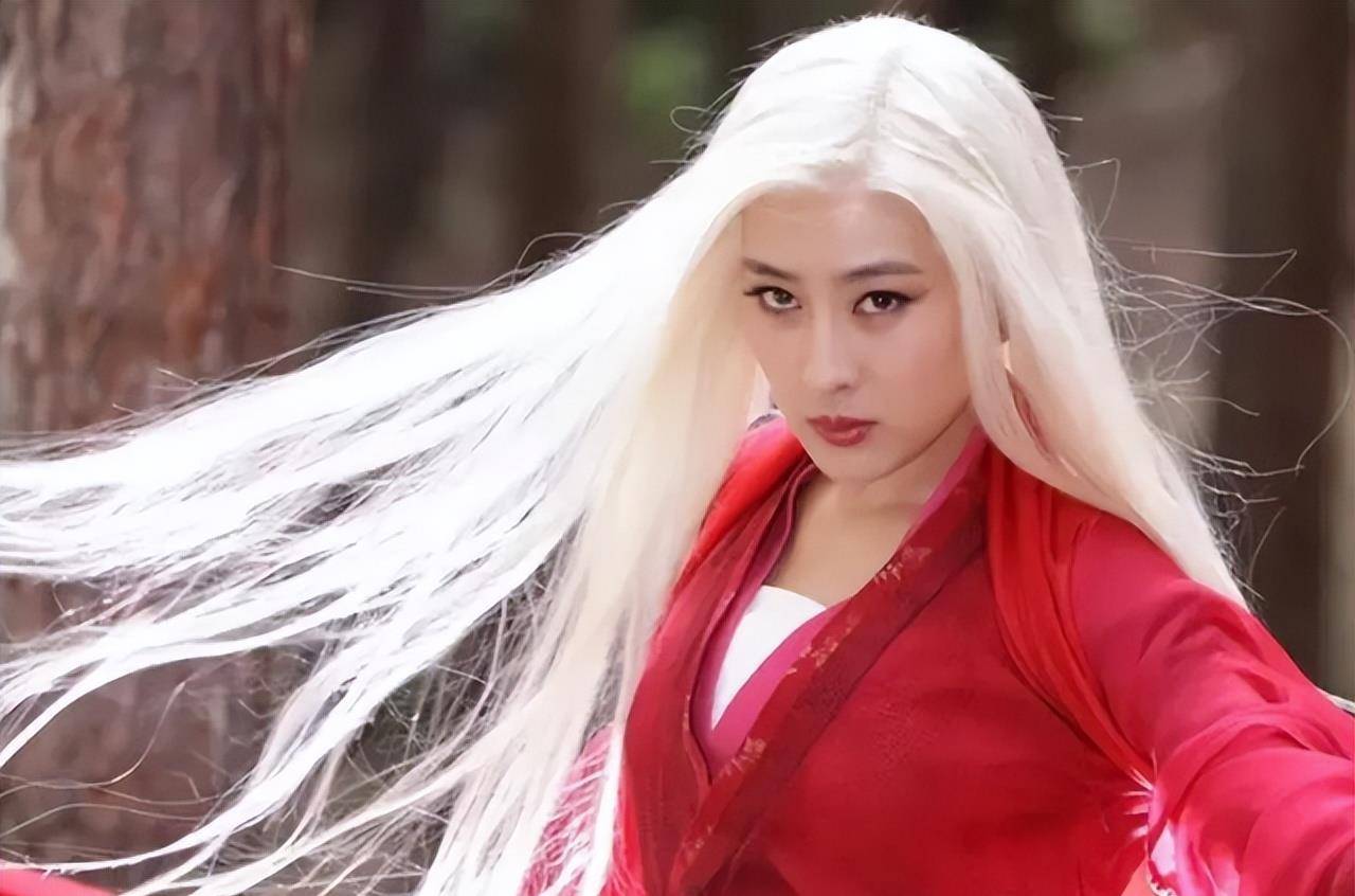 Принцесса silver дорама. Silver princess. Волосы в серебре дорама с русской. Дорама принцесса чанлэ. Серебряная принцесса джун.