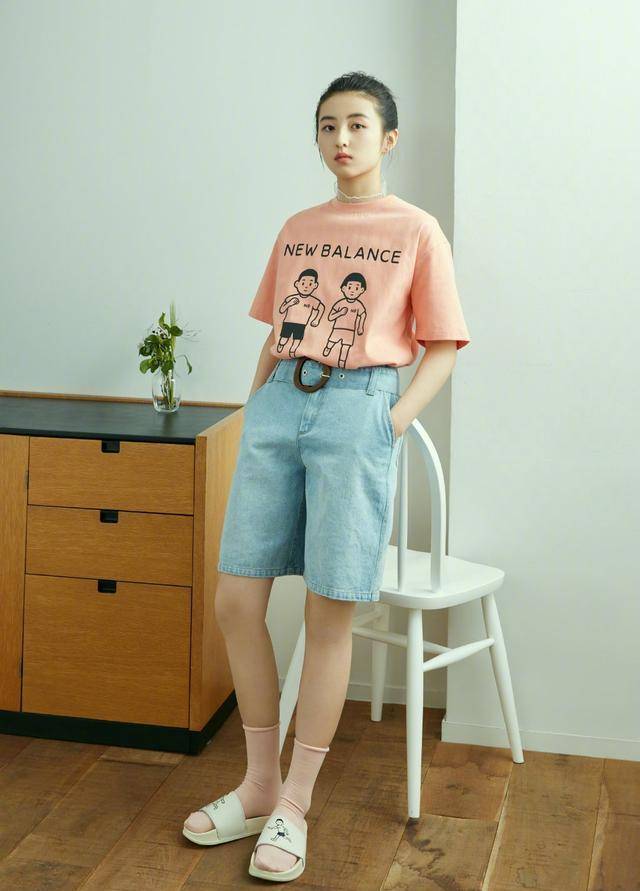 原创国民闺女张子枫换风格文艺少女化身运动女孩笑起来好甜