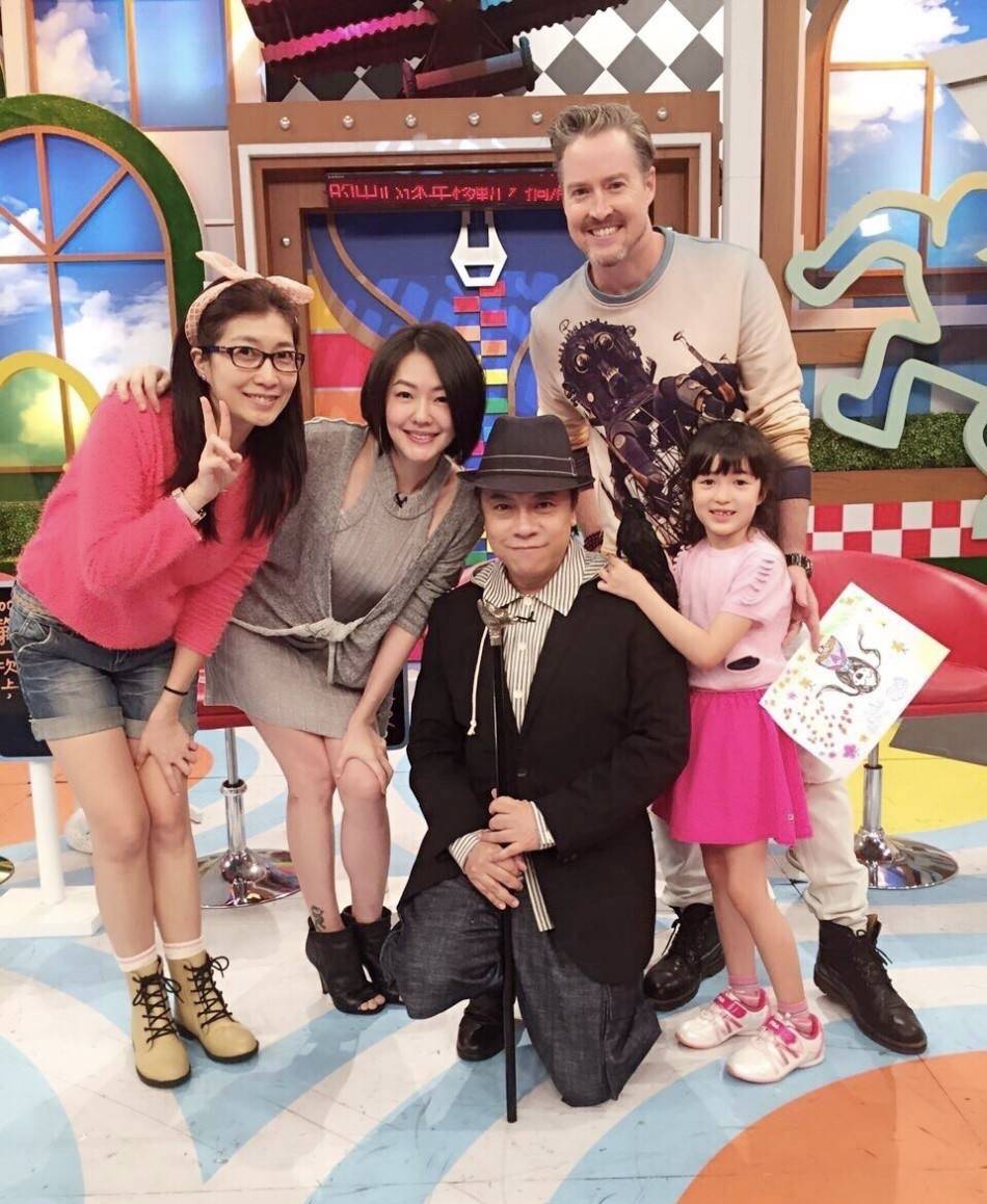 婚变早有苗头夏克立曾疑似出轨夫妻分居快一年夏天跟妈妈住