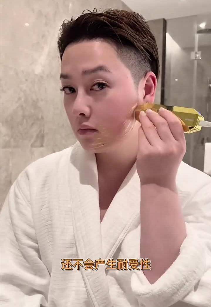 柏公子:雌雄难辨"真贵妇",碰瓷秦奋惹争议,神豪老