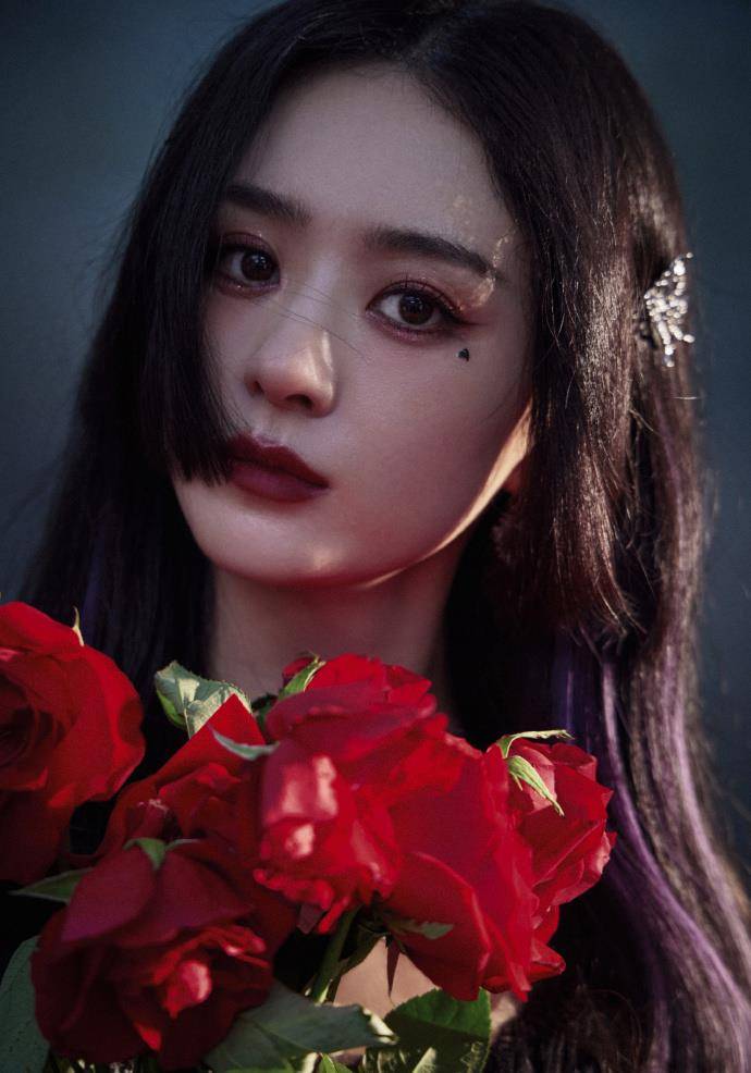 原创走黑化路线的赵丽颖绝了演什么小白花就要演大反派boss