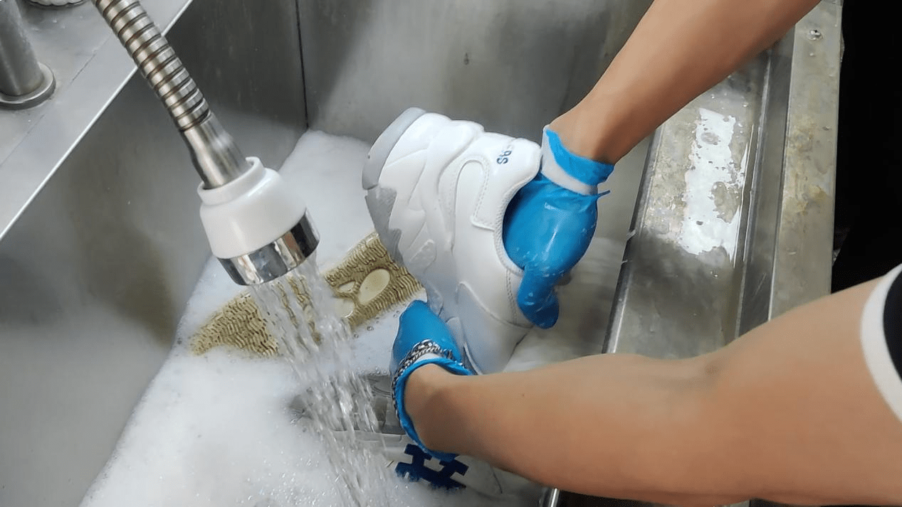 创新洗鞋模式猫的鞋上门服务成热门之选