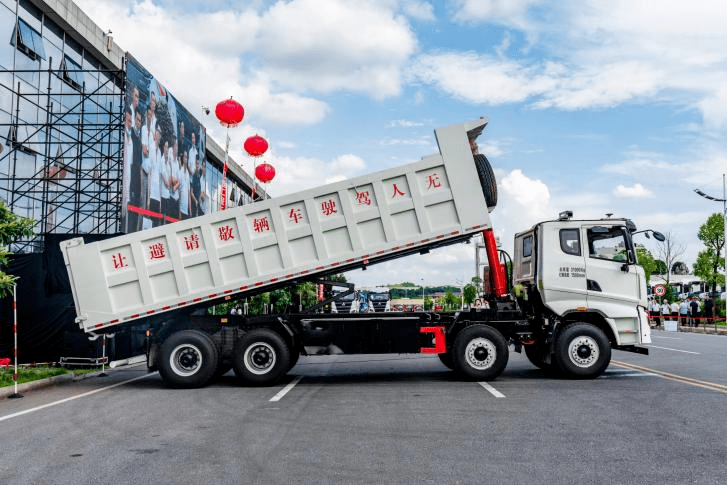 黑科技满满三一l4级别智能驾驶自卸车大秀神操作