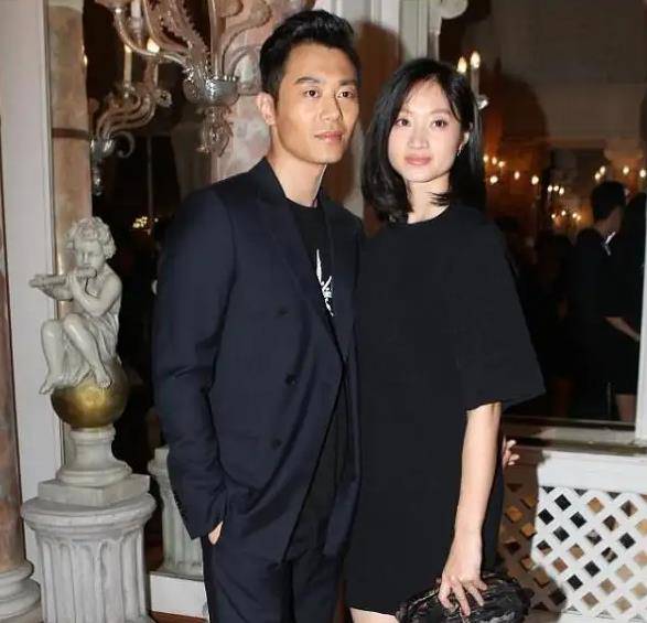 行走的荷尔蒙被老婆牢牢抓在手里,朱亚文怎么也逃不出沈佳妮的手心_小