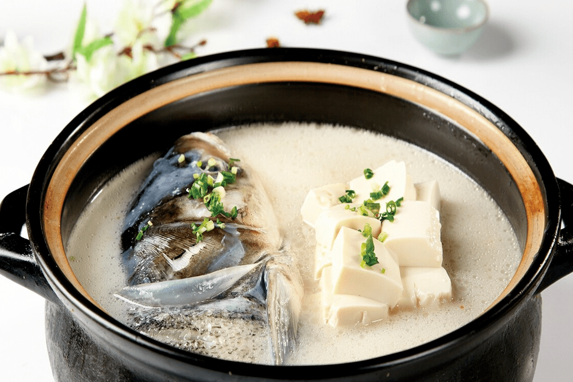香菜鱼头豆腐汤图片