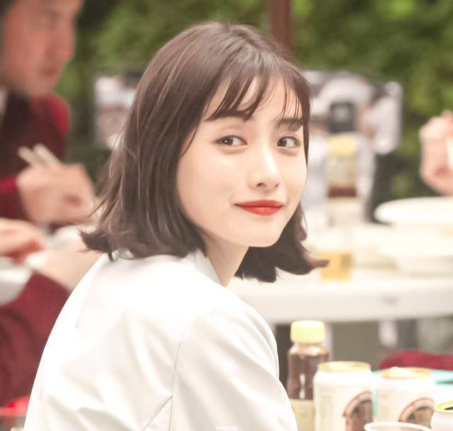 石原里美老公正面照曝光,是证券公司高管人才,样貌帅气不输明星_祝福