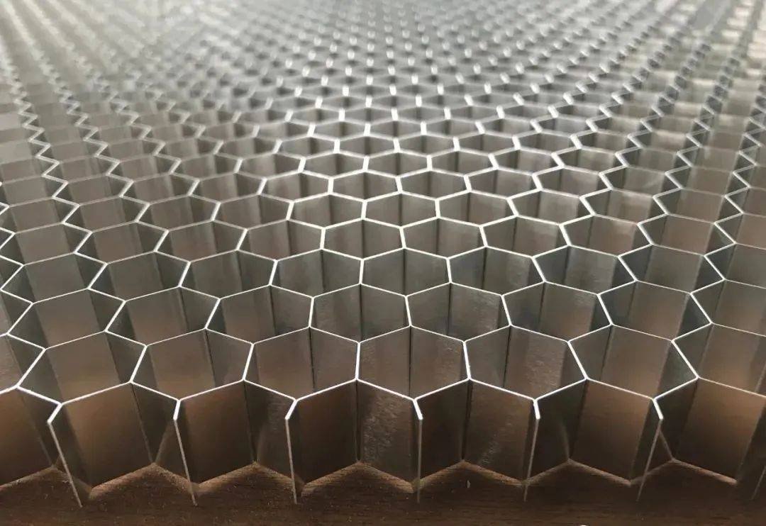 什么是铝蜂窝大板,你知道吗?_结构_材料_压力