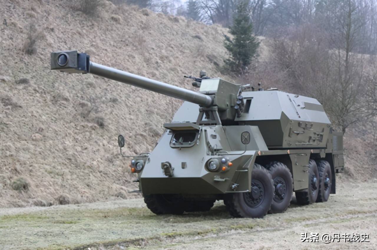 斯洛伐克祖扎娜2自行火炮经典达纳自行火炮的现代化版本