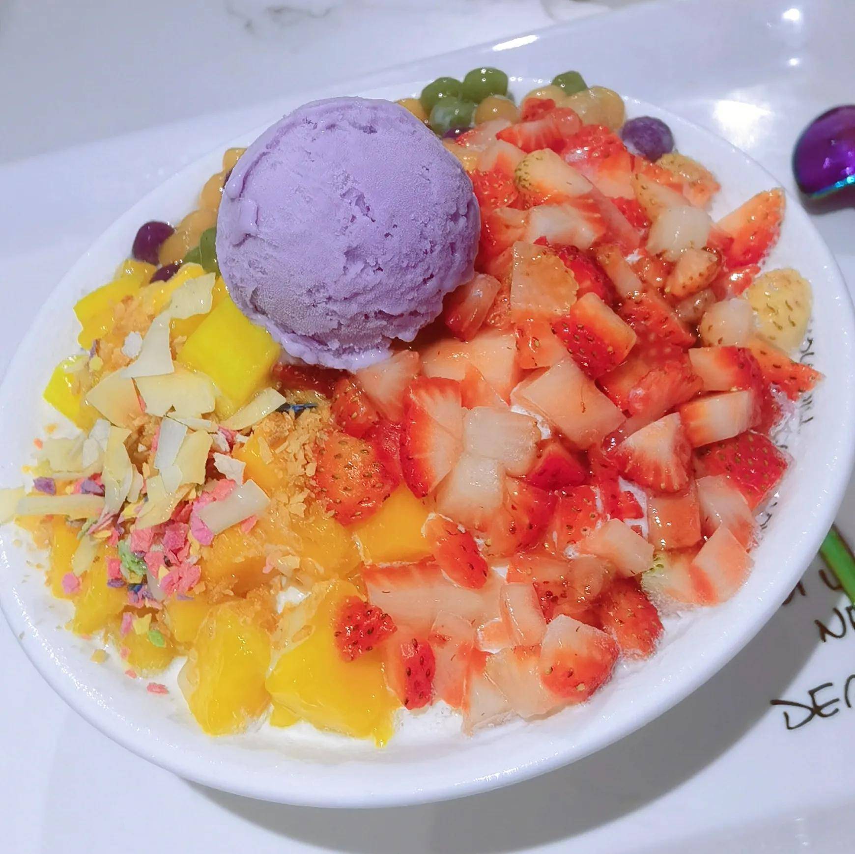 牛奶绵绵冰配新鲜水果是绝配!_绵绵_牛奶_水果