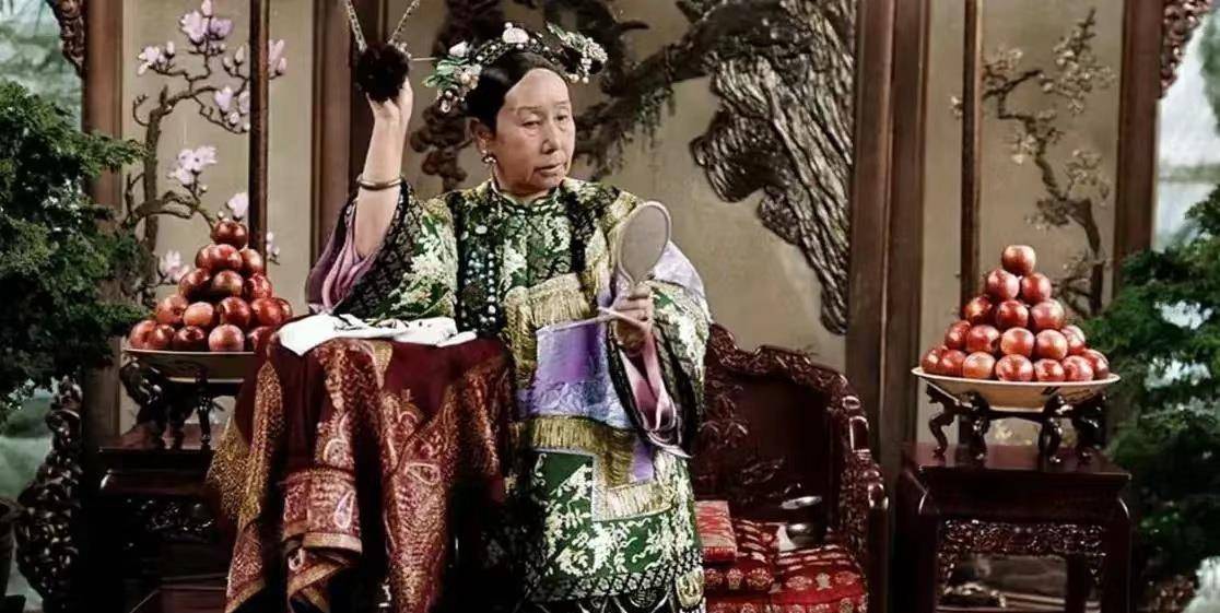 46岁的慈禧突然怀孕,她为何下令连杀两位太医_薛福辰_小命_皇帝