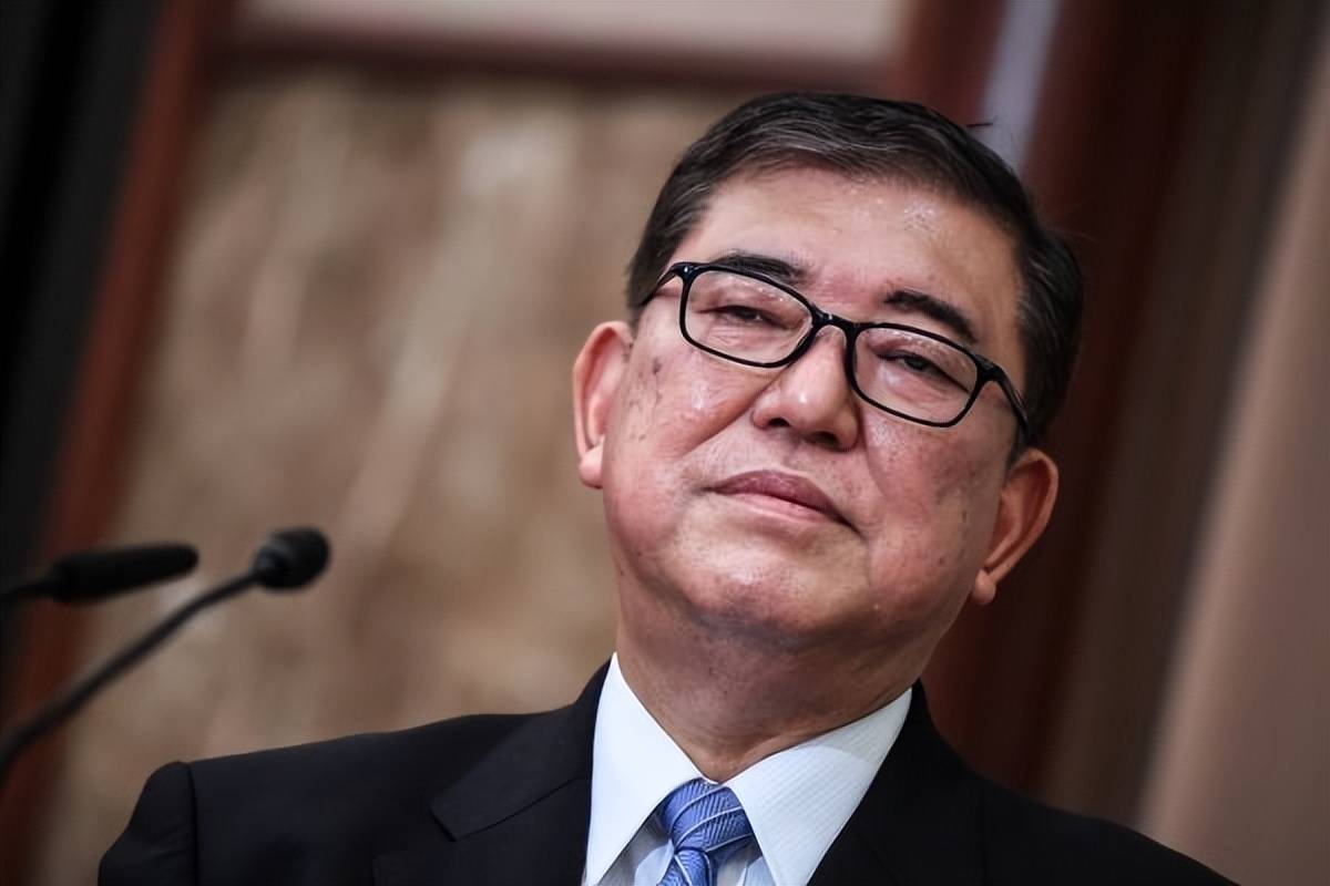 安倍遇刺背后:党内斗争频乱,右倾思潮当道_自民党_日本_石破茂