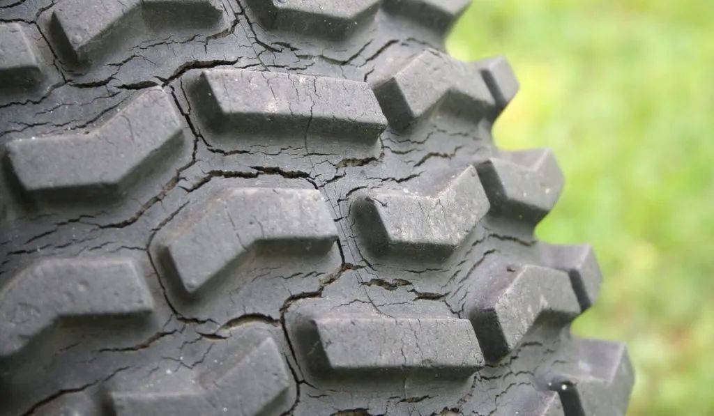 橡胶老化及防老剂的选择氧老化