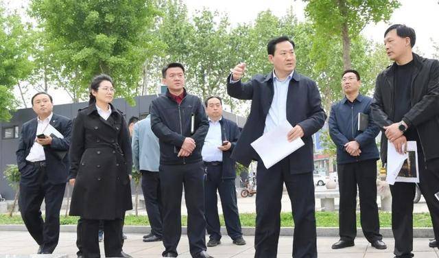 强延峰徒步调研公园广场改造提升工作_进行_成安_需求