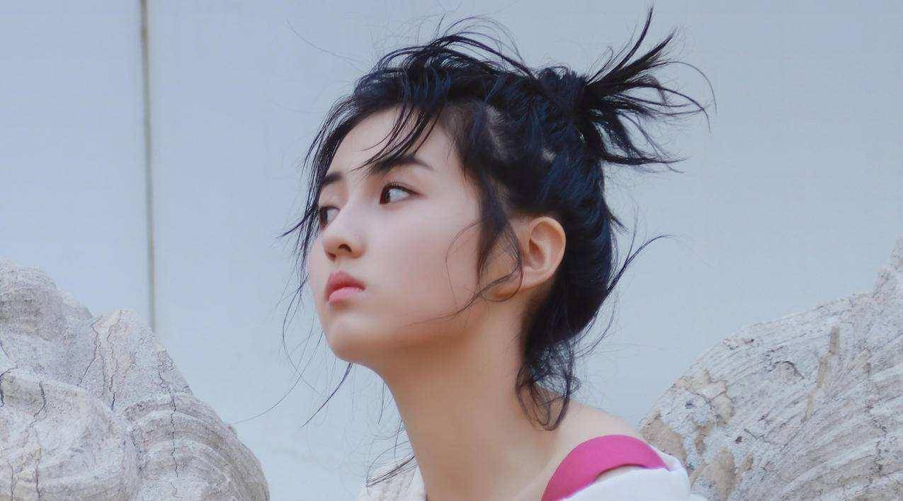 图片[10]-张小斐金鸡奖封后，刘浩存祝福张子枫垮脸，刘浩存比张子枫有风度-沐风文化