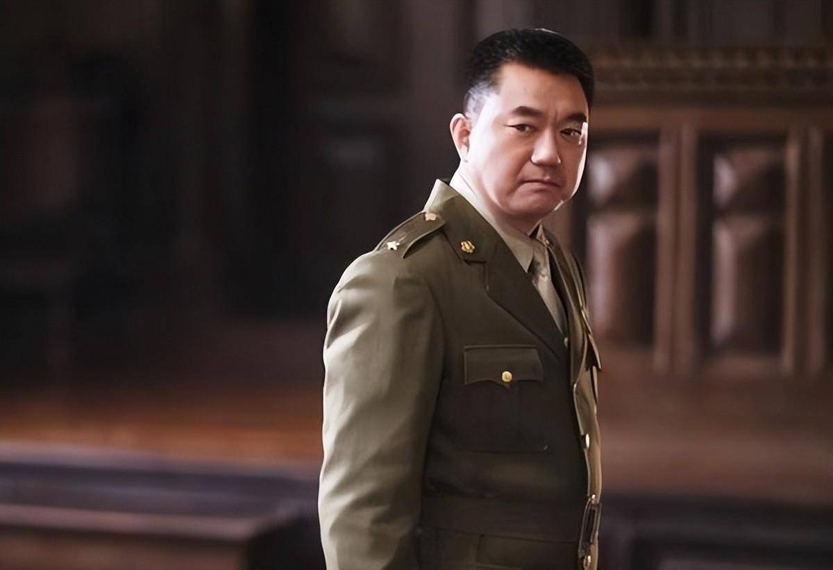 同样是演彭德怀,把董勇,宗利群,丁笑宜放在一起,差别就出来了_李晓军