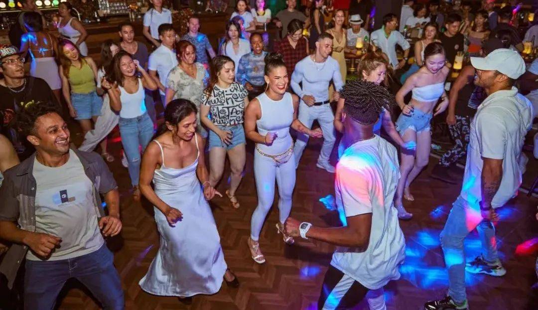 派对_zapatas_萨帕塔