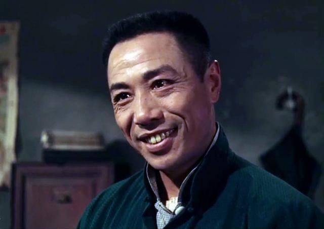 1987年《少爷的磨难》,1987年《菊豆》饰杨金山,1990年《佛光侠影》