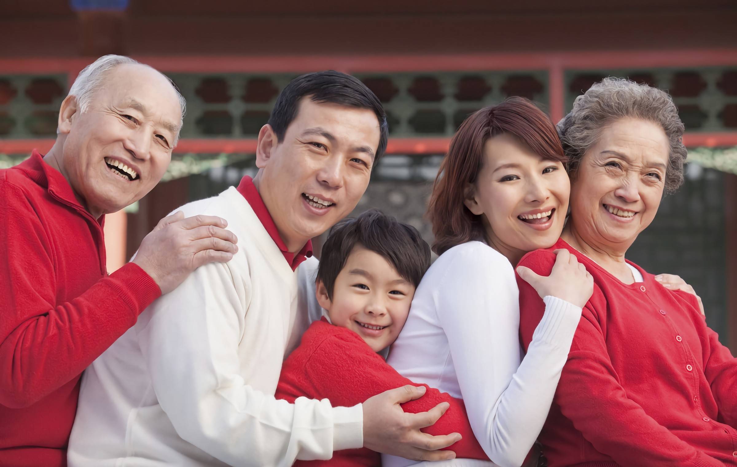 提低控高：北京养老金调整方案获点赞，65岁就能享受高龄补贴