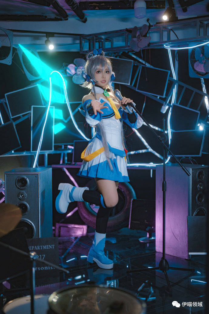 cos:洛天依v3公式服-9p@蟹子kaniko_aroha_伊喵_白嫖_评论