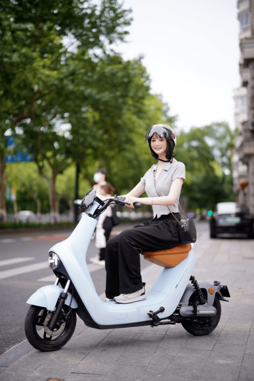 十重智能防盗功能于一身亲测哈啰电动车安全性有多硬核