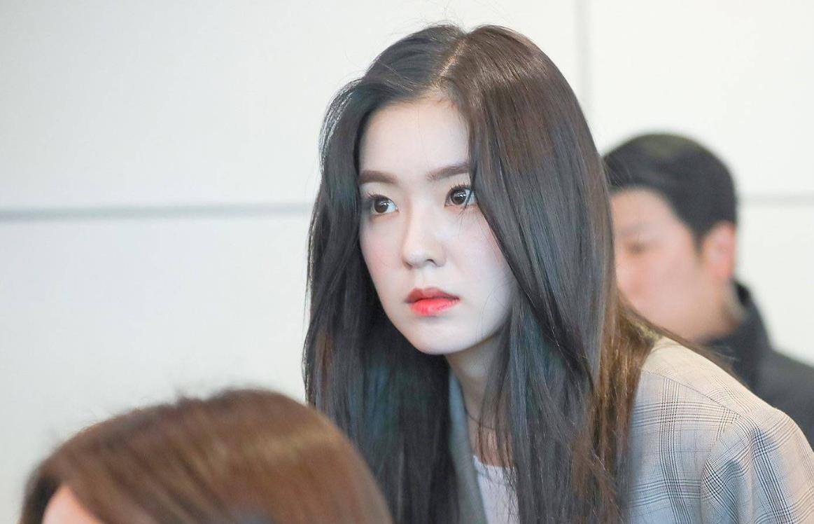 跟早年出道的林允儿,郑秀晶,裴秀智并列南韩四大神颜;平心而论,裴珠泫