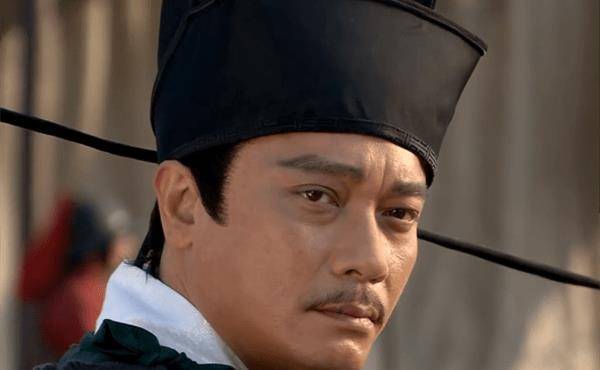 此人骁勇彪悍,抢过岳飞坐骑,一枪击败金兀术,与岳家关系成谜_张宪_宋