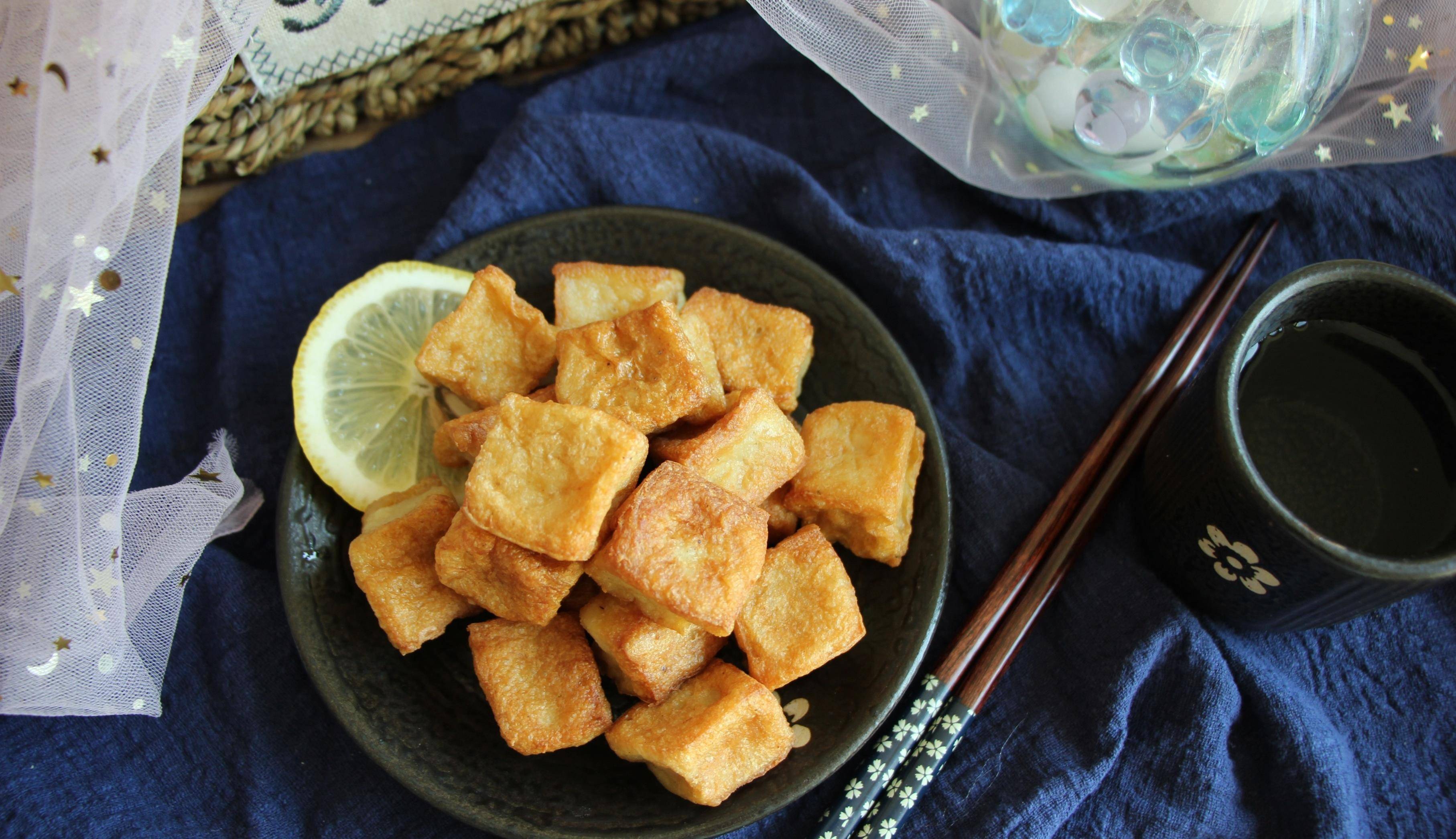 用新鲜的鱼肉自制鱼豆腐鲜味十足q弹筋道老人小孩都爱吃