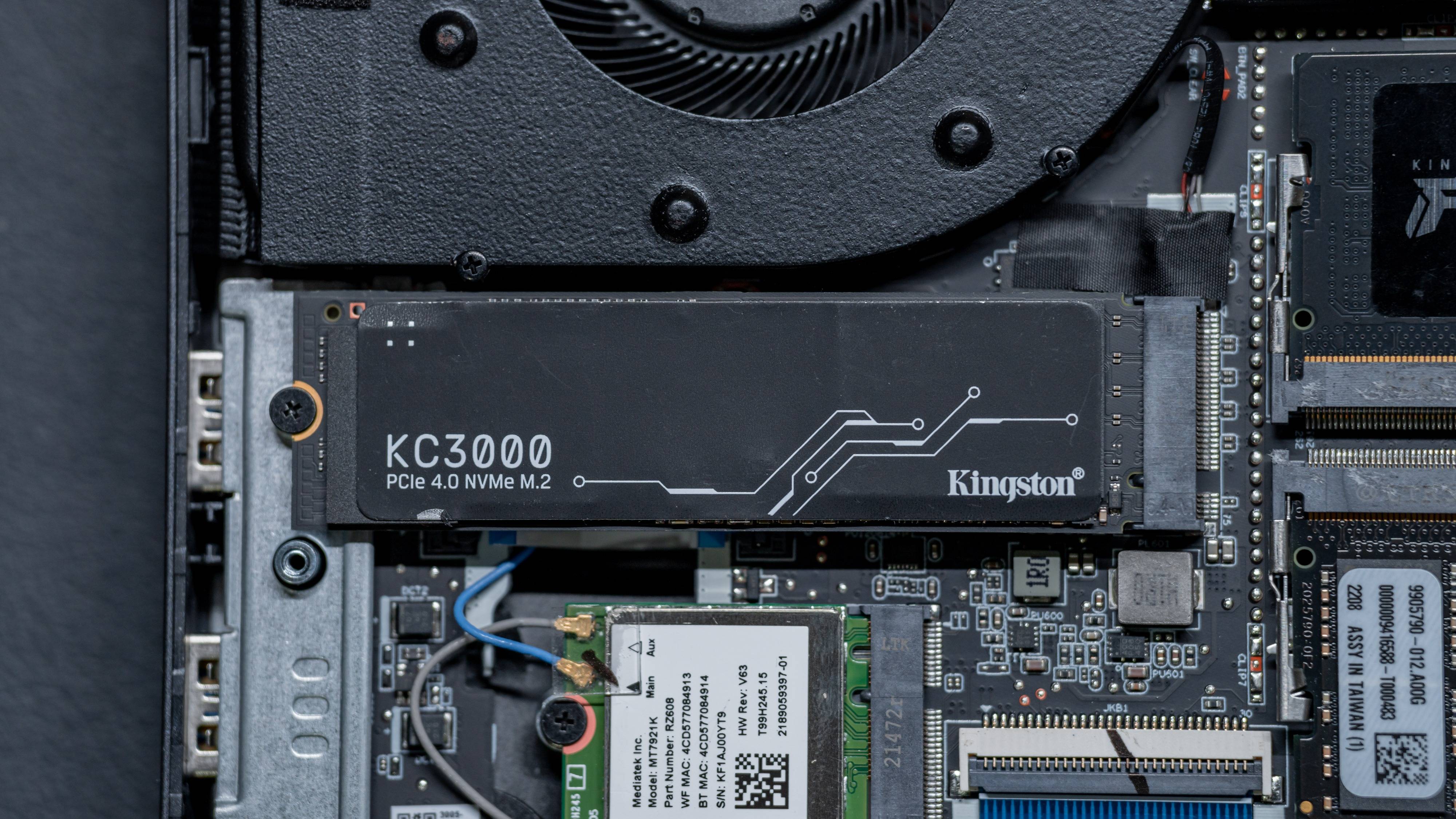 机械革命蛟龙 16:AMD 锐龙 7 6800H + 140W 满血 RTX 3060 的硬核游戏本