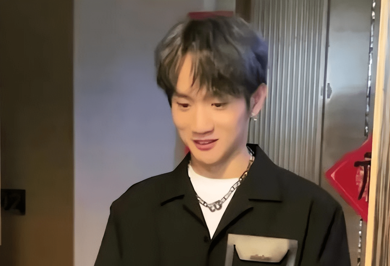 "社恐老板"罗成:好利来二公子当网红,进公司疑为提防江一燕_罗昊_罗红