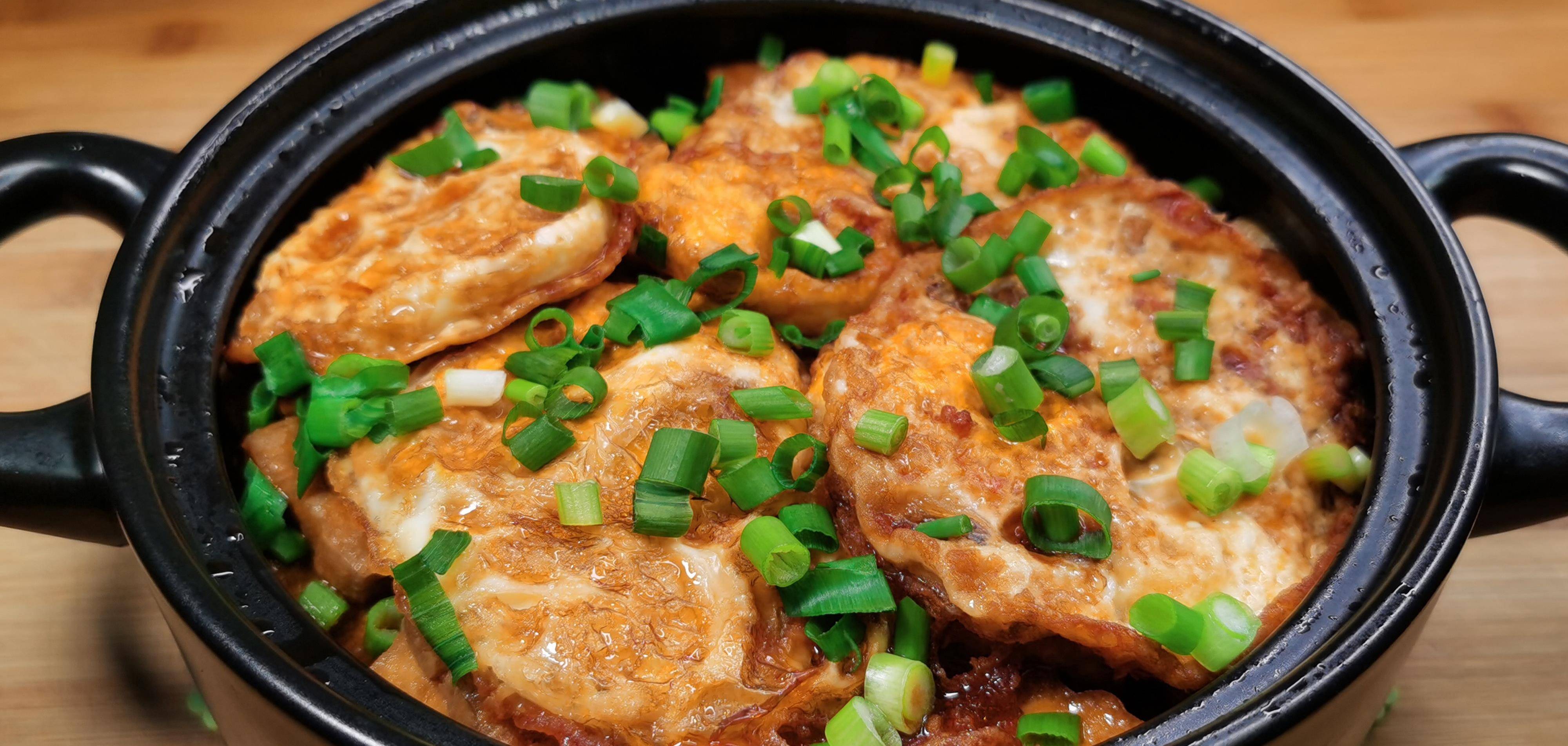 冬季最适合用砂锅烹饪美食,食材不仅更入味,还具有保温的效果,这样