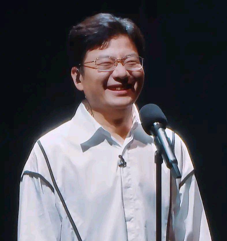 姜广涛的公司光合积木对于此事做出了回应表示现在姜广涛老师因商业
