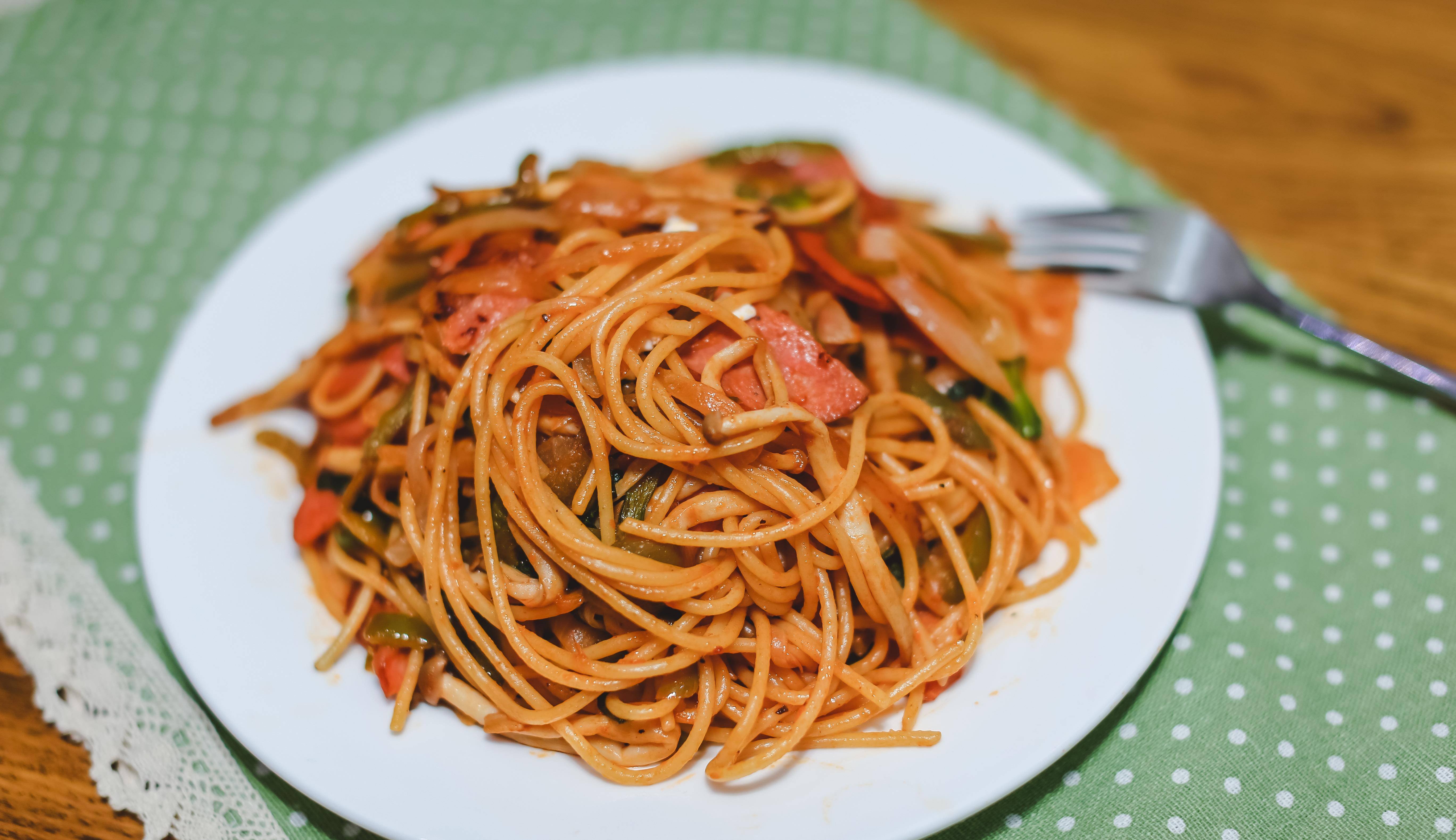 原创拿坡里意大利面酸甜可口让你胃口大开红色酱汁浓郁做出异域风味