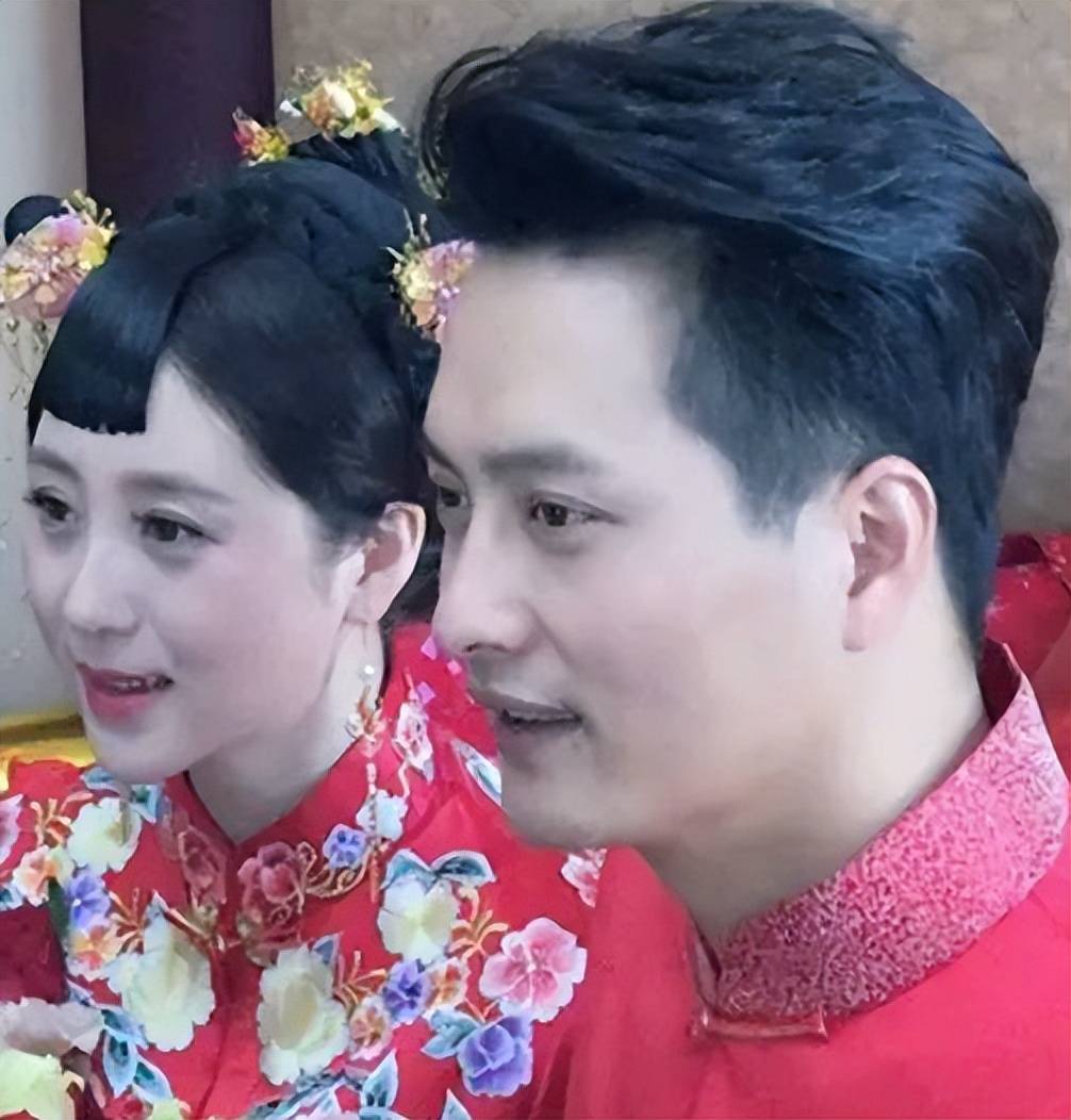 原创云飞前妻高玥老公成名后和她离婚如今带着女儿有了新生活