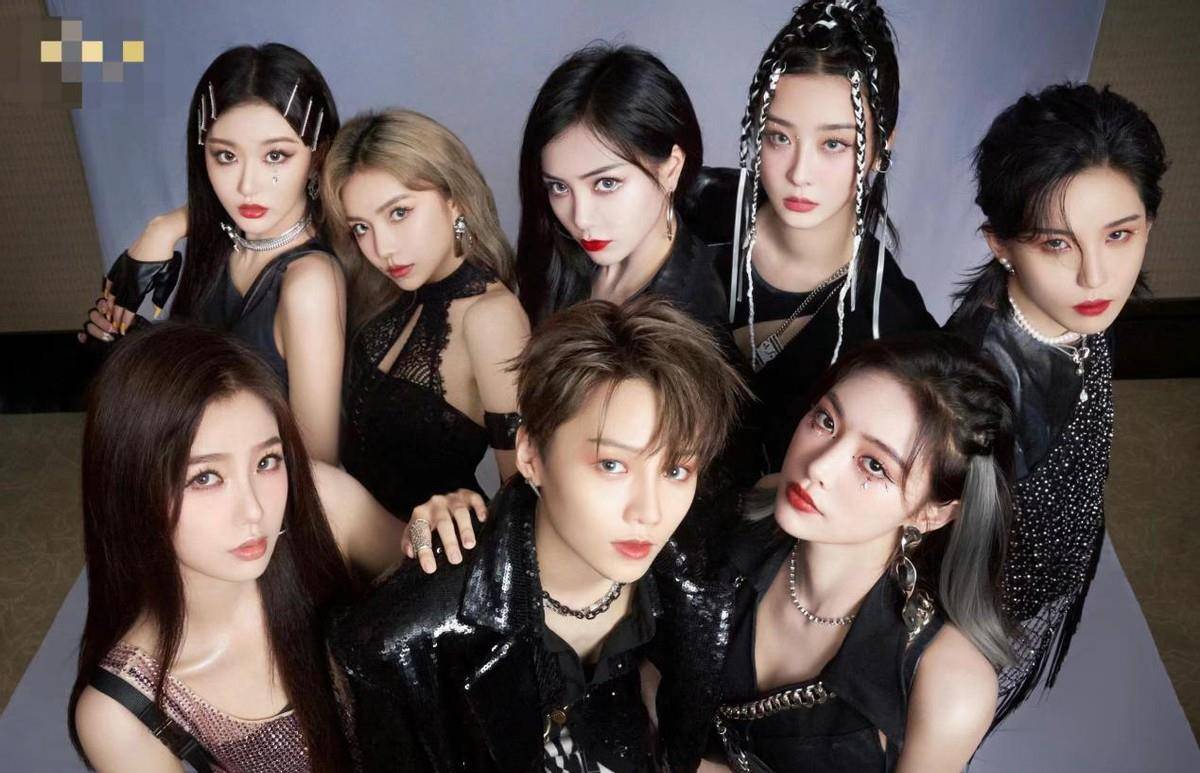 回顾这两年,公司对硬糖少女303的用心确实是不如火箭少女101和r1se的.