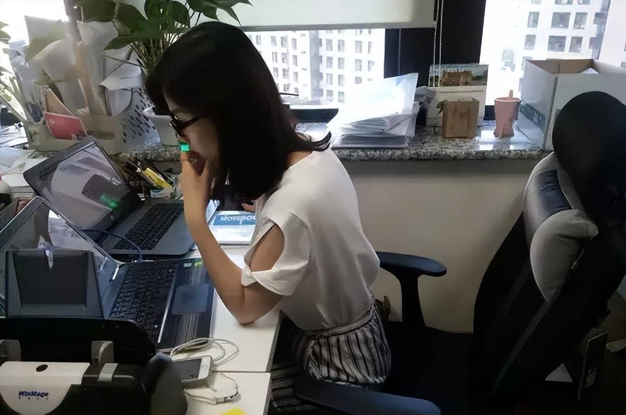 顾春芳非法集资17亿元,2012年早些时候,常熟鲤鱼门饭店的老板周思扬因