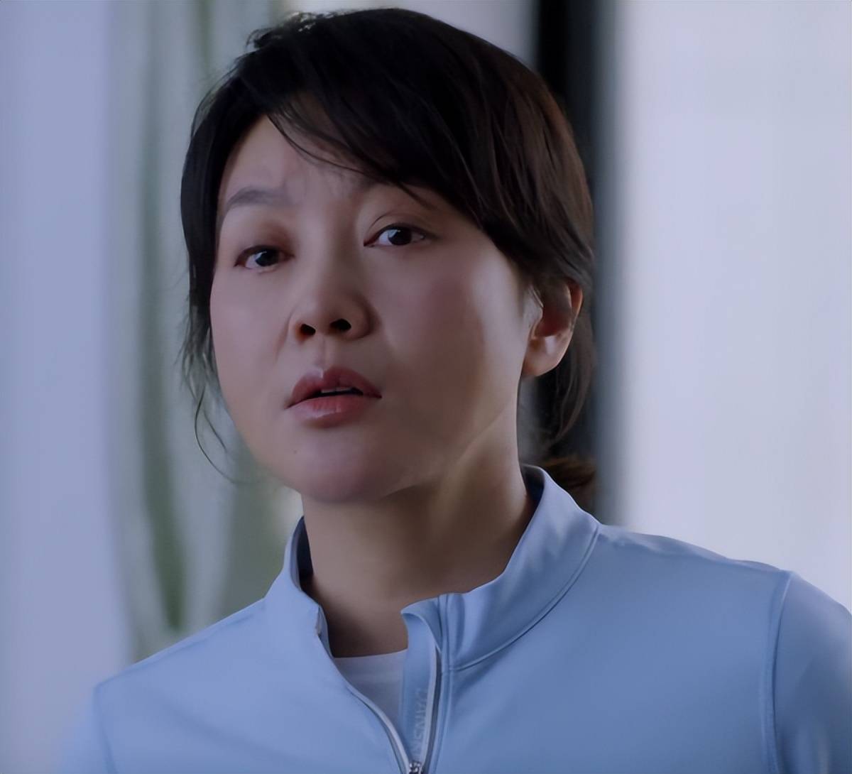 《少年派2》闫妮演技没问题,但素颜状态太显老了,脸垮得厉害