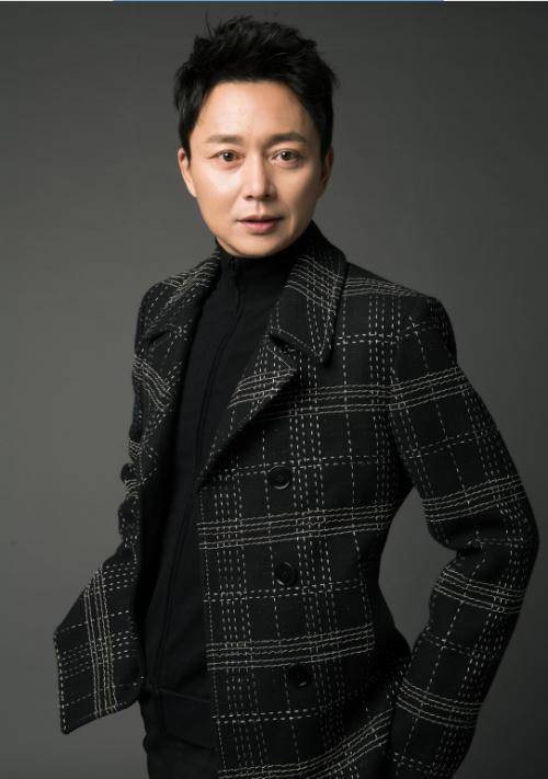 原创刘奕君妻子吕梓媛嫁二婚演员丈夫如今一家四口幸福甜蜜