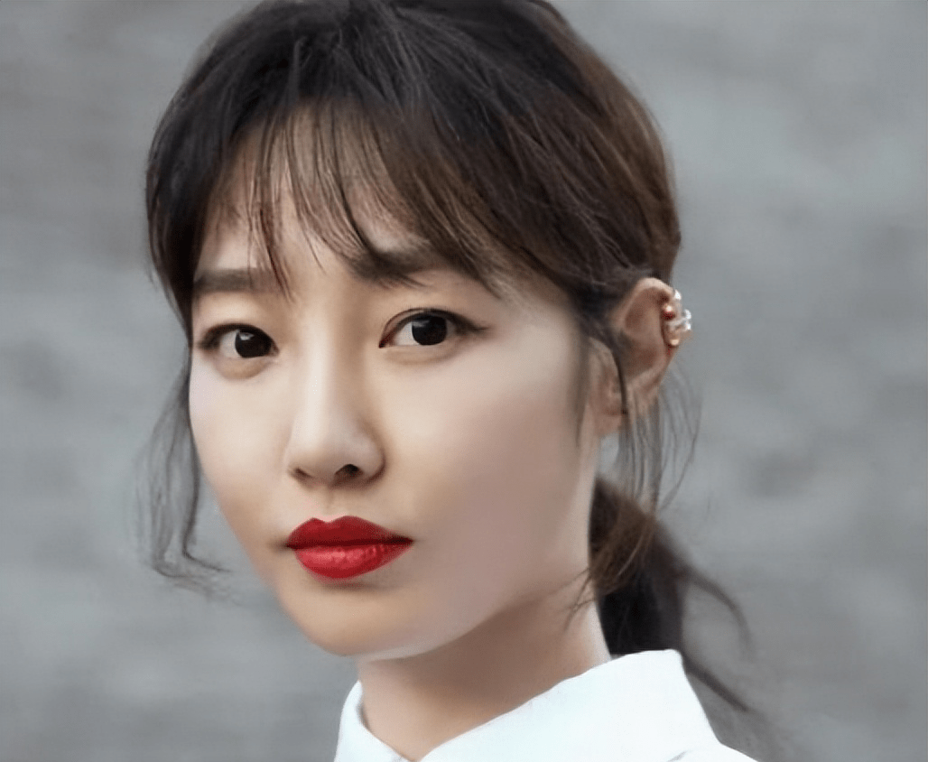 肖战疑似出演《骄阳伴我》而非《长陵》,如果女主换换就更好了_白百何