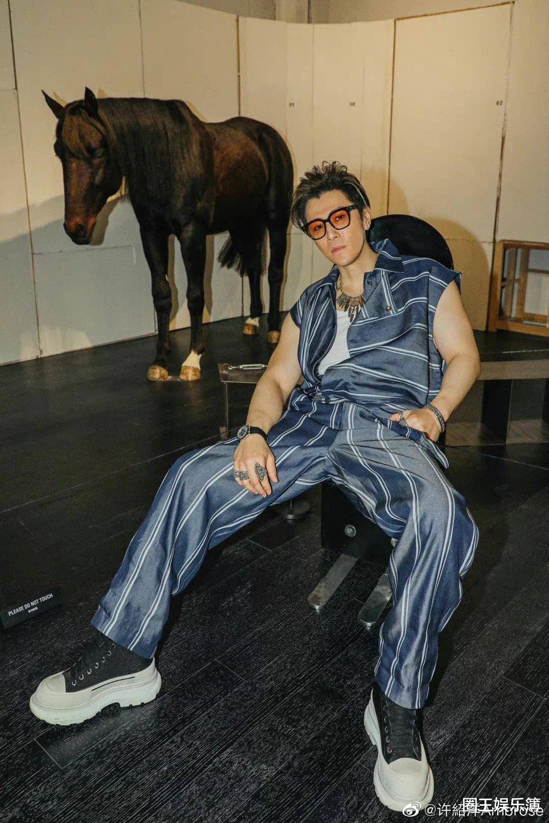 网友:是个狠人!_许绍洋_健身_时候