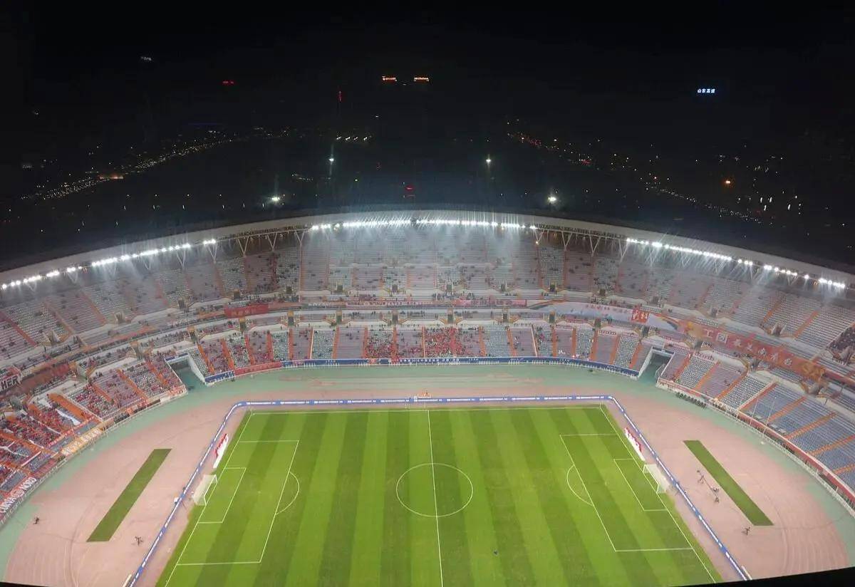 根据媒体的报道来看泰山队接下来在联赛中的主场依然会在鲁能大球场