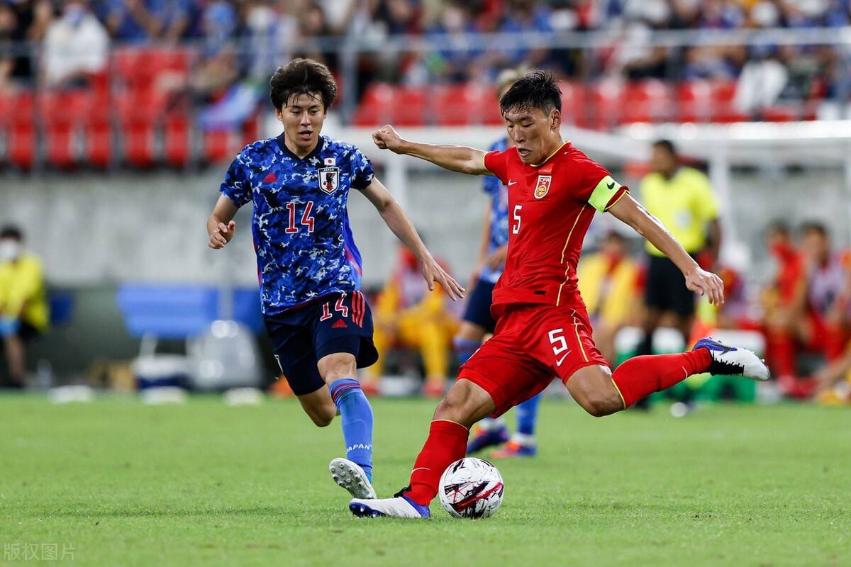 国足新队长乌龙球后仍获洋帅重用,战胜心魔!_朱辰杰_比赛_扬科维奇