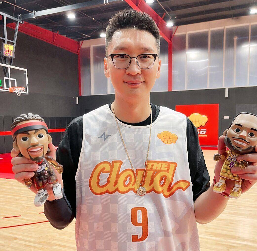 原创男篮名宿再上路仿效吕晓明方硕前来捧场