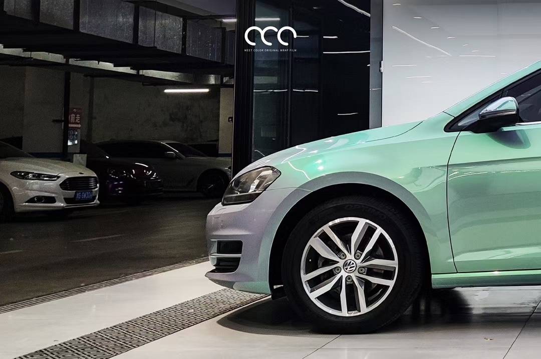 大众高尔夫漫彩改色膜pet梦幻松石灰一抹特别的灰