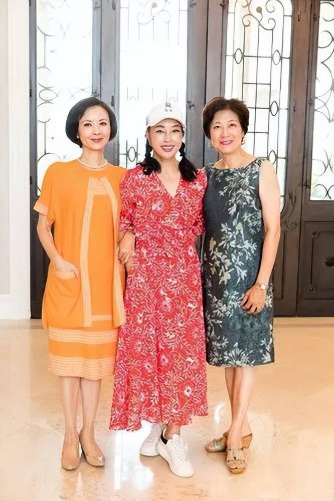 原创67岁陈烨嫁美国律师生两个儿子不当演员相夫教子也幸福