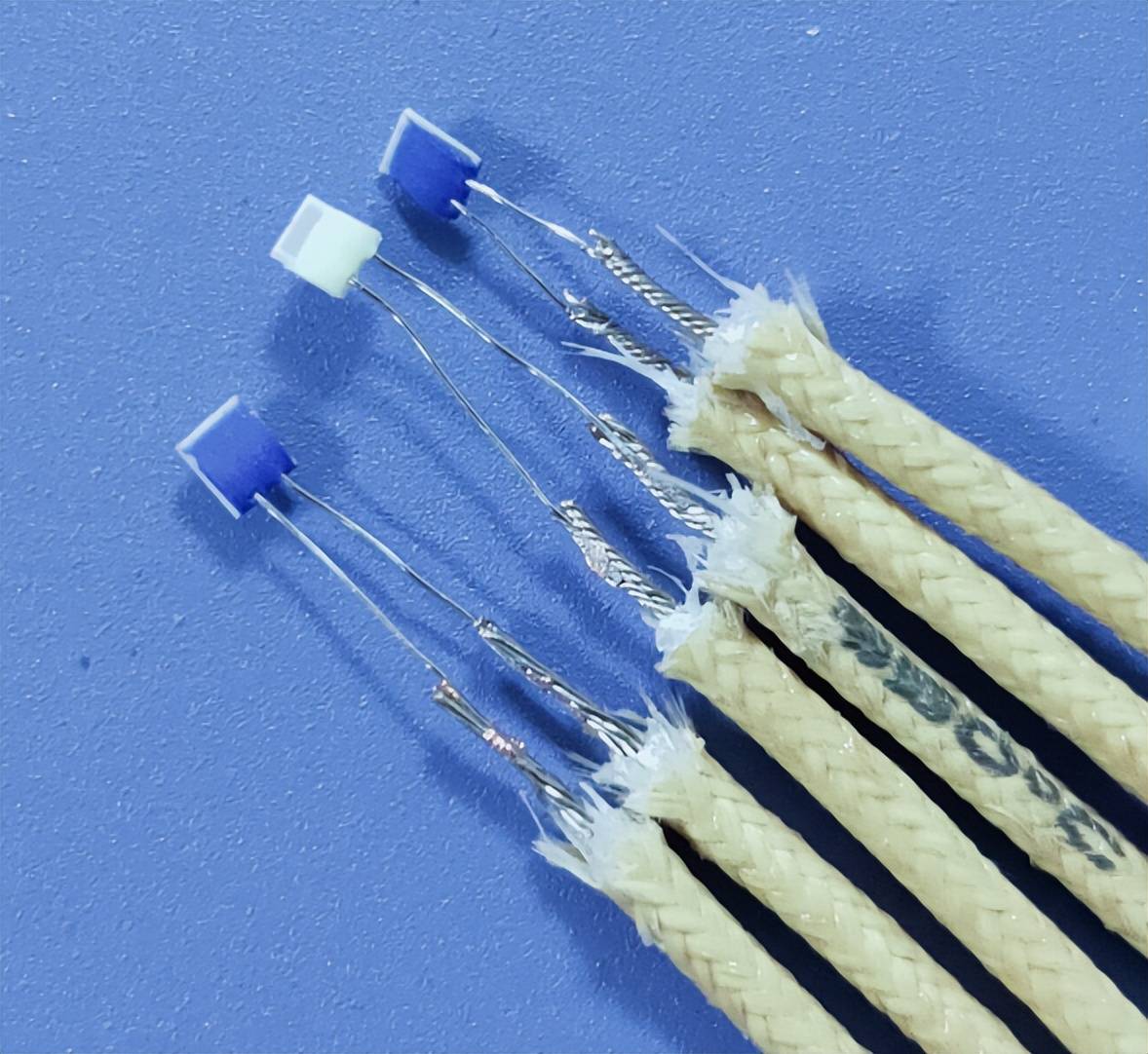 pt100pt1000ntc热敏电阻传感器采用什么方法焊接