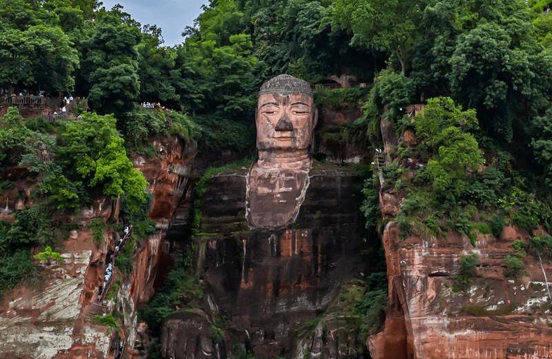 世界最高，历经一千多年的风吹雨打，依然威严矗立