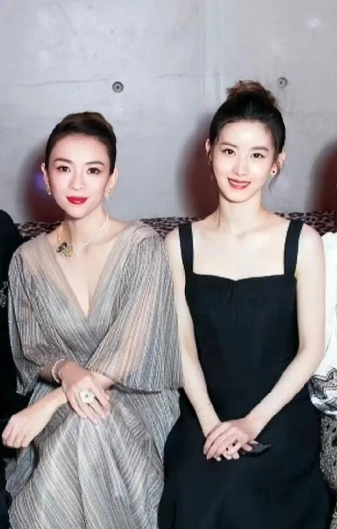 原创章泽天胶原蛋白流失太快穿吊带参加晚宴骨感身材抢镜老态初显